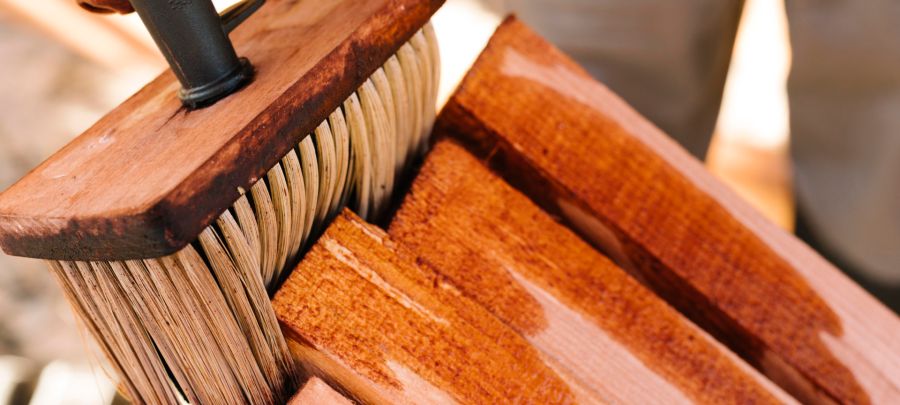 Лаки и краски для деревянной мебели - полезные советы по выбору