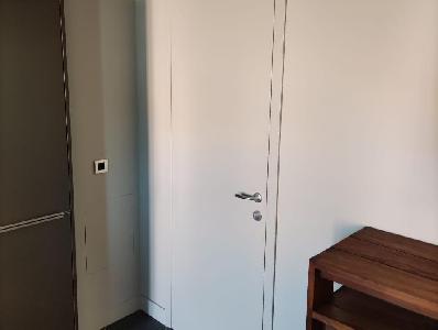 Скрытая дверь в офис
